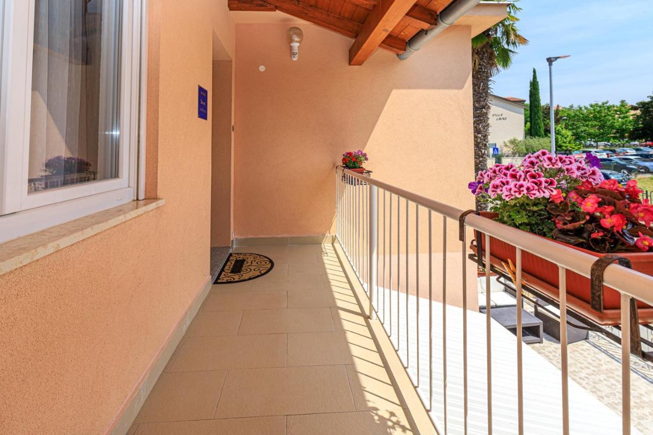 Genoa Rooms Poreč Exteriör bild