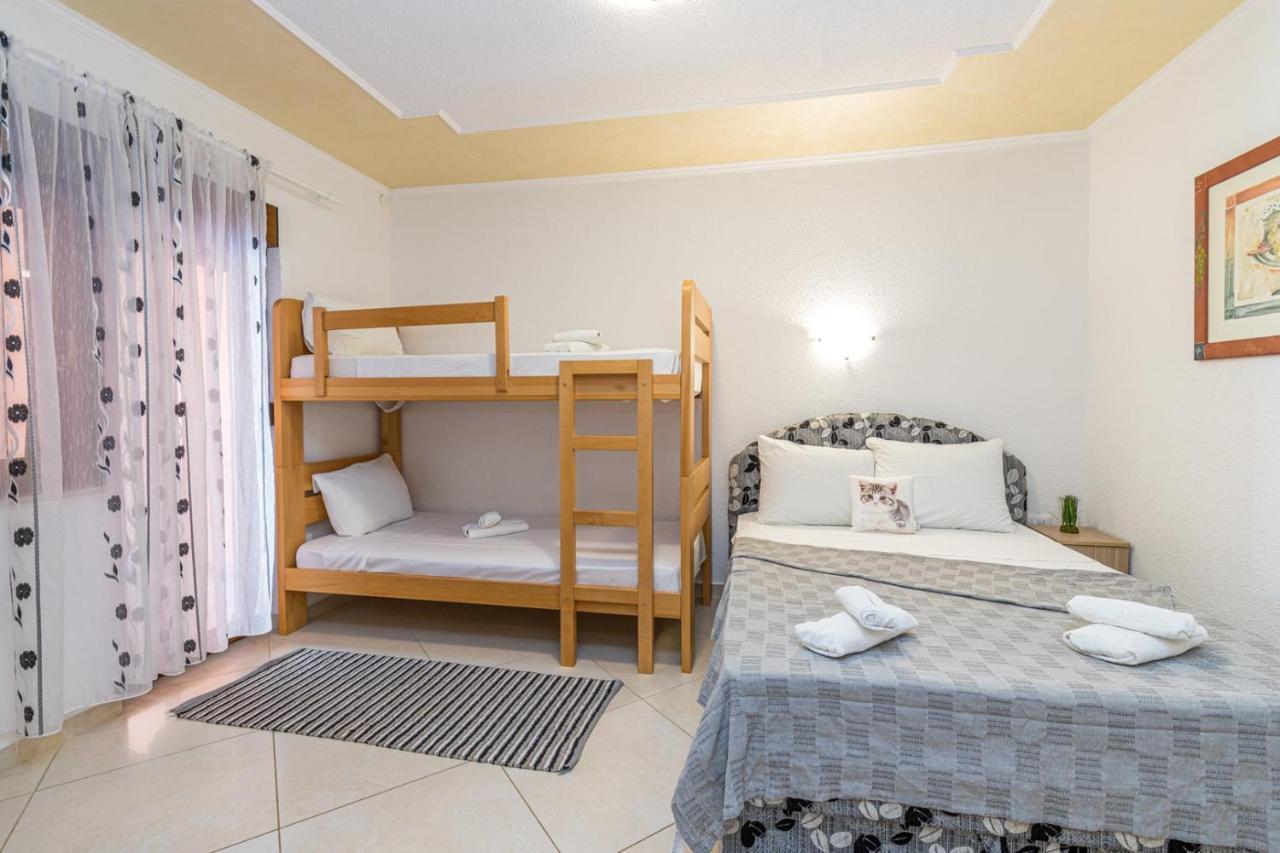 Genoa Rooms Poreč Exteriör bild