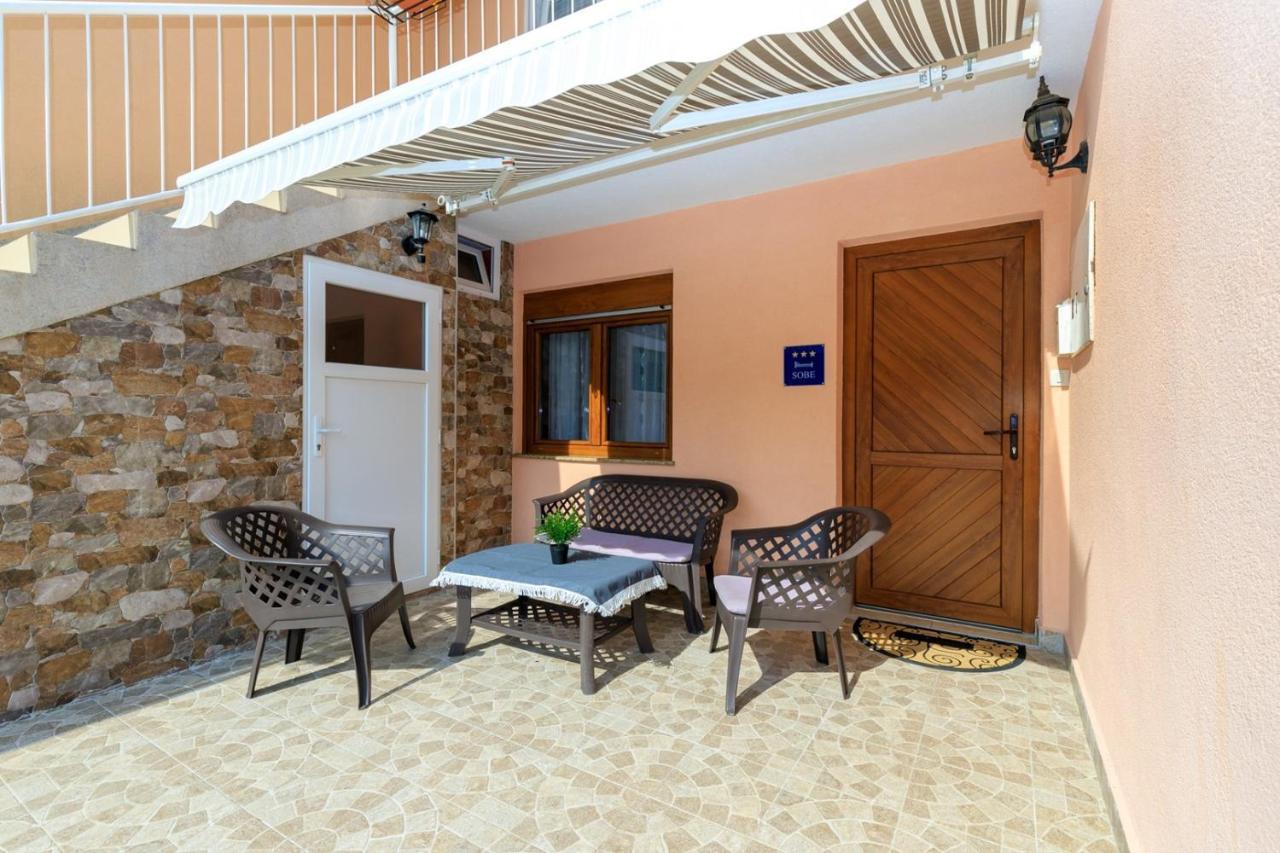 Genoa Rooms Poreč Exteriör bild